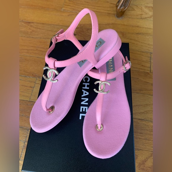 New Chanel Pink Strap Sandals with Logo Size 7 with box - Picture 4 of 8